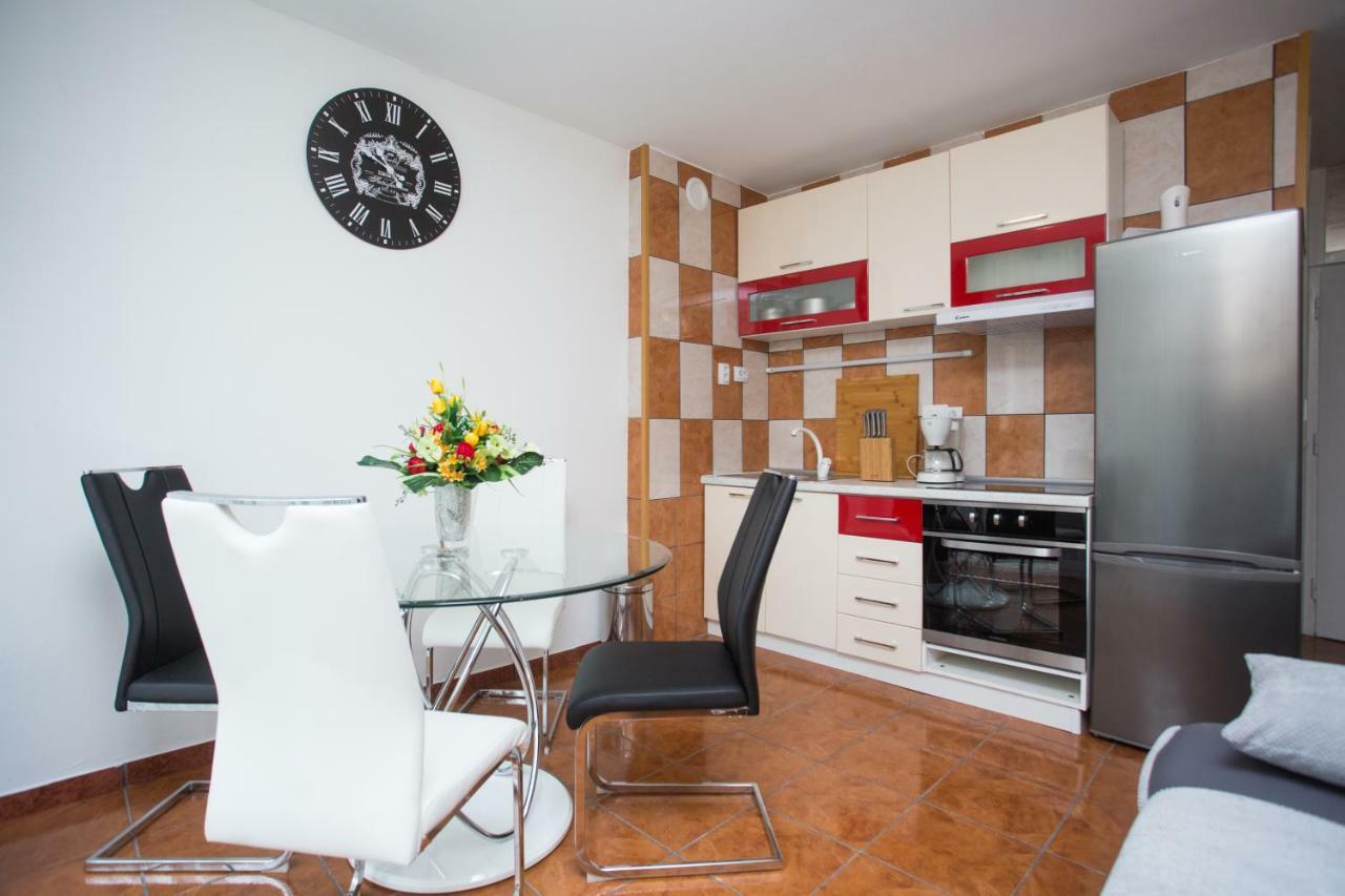 Apartmani Maras Split Zewnętrze zdjęcie