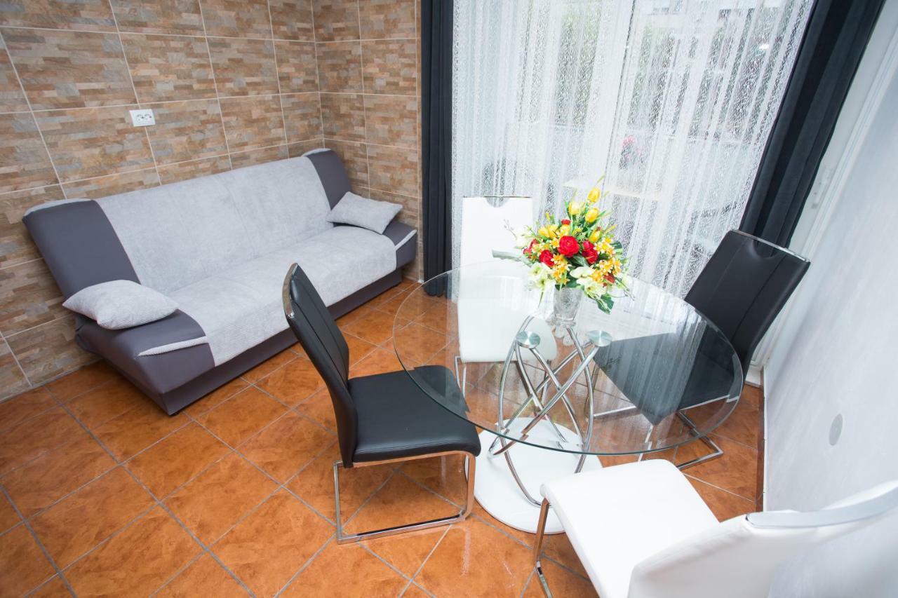 Apartmani Maras Split Zewnętrze zdjęcie